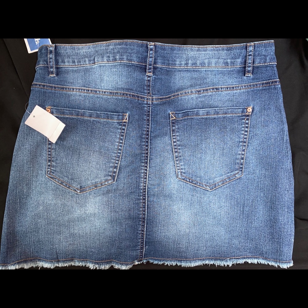 Jean skirt - Picture 2 of 2